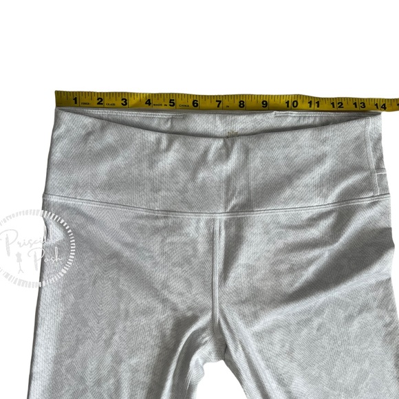 NWT Varley Crenshaw Legging Tight White Snake White Grey Python Animal Print - Picture 10 of 11